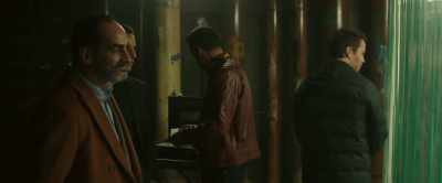 (speaking other language) - American Assassin