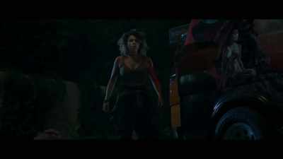 [speaking Portuguese] - Jupiter's Legacy