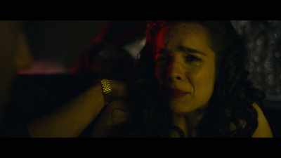 [speaking Spanish] - Deadly Class