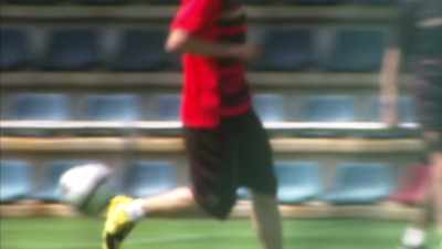 (SPEAKING SPANISH) - Take the Ball, Pass the Ball