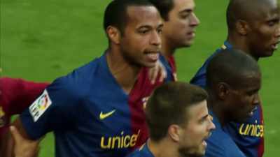 (SPEAKING SPANISH) - Take the Ball, Pass the Ball