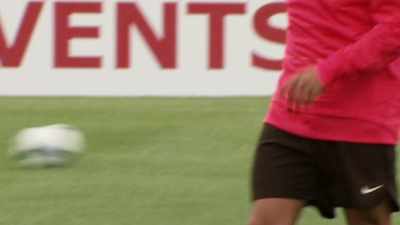 (SPEAKING SPANISH) - Take the Ball, Pass the Ball