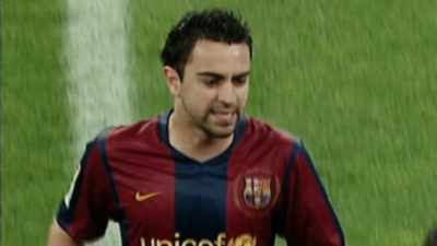 (SPEAKING SPANISH) - Take the Ball, Pass the Ball
