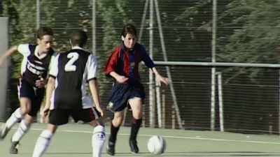 (SPEAKING SPANISH) - Take the Ball, Pass the Ball
