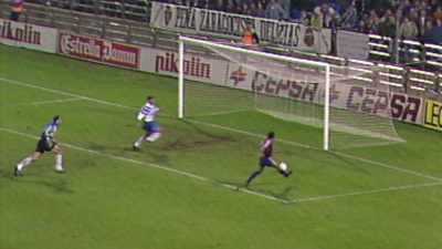 (SPEAKING SPANISH) - Take the Ball, Pass the Ball