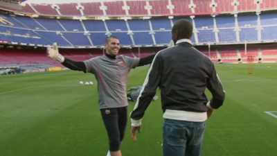 (SPEAKING SPANISH) - Take the Ball, Pass the Ball