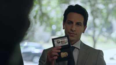 Special Agent Hope, FBI.
This is Special Agent Atlas. - The Rookie: Feds