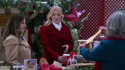 Special delivery,
straight from the North Pole. - Christmas on Windmill Way