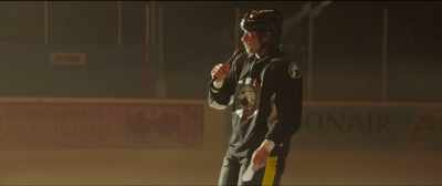 (SPECTATOR JEERS INDISTINCTLY) - Goon: Last of the Enforcers