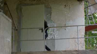 Speer needs to know whether
this huge concrete structure - Searching for Secrets