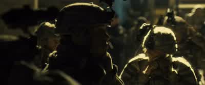 Give me your hand. - World War Z