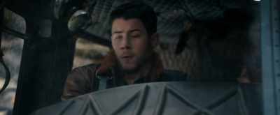 - Spencer, where are you going?
- Hurry up. - Jumanji: Welcome to the Jungle