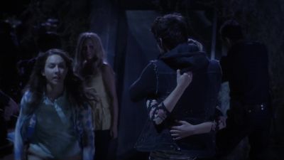 - Spencer?
- Toby. - Pretty Little Liars