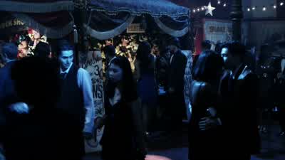 Spencer, wanna go to the fortune teller? - Pretty Little Liars