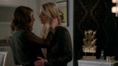 ♪ Spend my days with you ♪ - Famous in Love