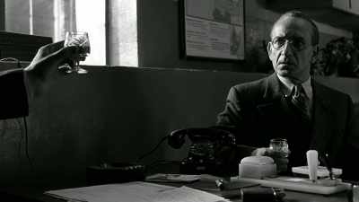 Spielberg:
Itzhak Stern
was the character - Spielberg