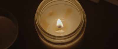 Spirit, with whom am I speaking? - Seance