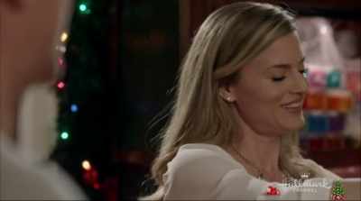 - Spoken like a true businesswoman.
- [CHUCKLES] - Christmas in Love