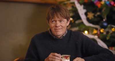 [spoon clanking] - Father Christmas Is Back
