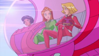 Spot anything, Clover? - Totally Spies!