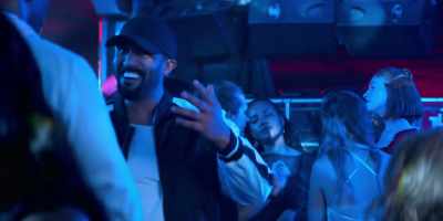 - ♪ Spread love, baby ♪
- ♪ Baby ♪ - Turn Up Charlie