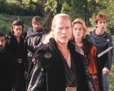 Spread out. - Trancers 4: Jack of Swords