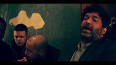  Springs a girl - Informer