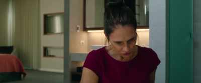 (SQUEAKING) - How to Please a Woman