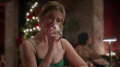St. Paul's most eligible
bachelor on a date - Unwrapping Christmas: Lily's Destiny