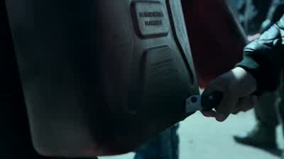 -Um... -It's okay. - Marvel's The Punisher