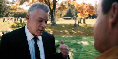 [stammers]
My dad, you know, he died unexpected, - Hubie Halloween