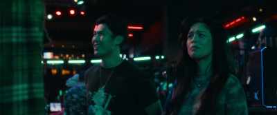 - [stammers] That's incredible.
- [laughs] - The Family Plan