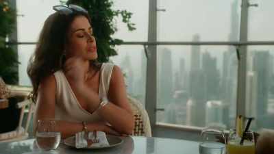 Stan bury and Ayan,
they're not close, - The Real Housewives of Dubai