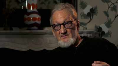 Stan Winston also
worked that film, - Hollywood Dreams & Nightmares: The Robert Englund Story