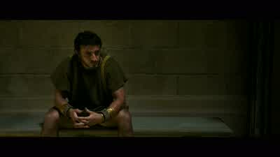 Stand back! - Gladiator II
