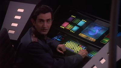 - Stand by to activate...
- Something's coming through the vortex. - Babylon 5