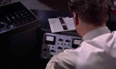 Stand by for atmosphere entry. - Journey to the Seventh Planet