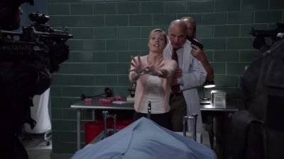 - STAND DOWN, DETECTIVE. - Psych