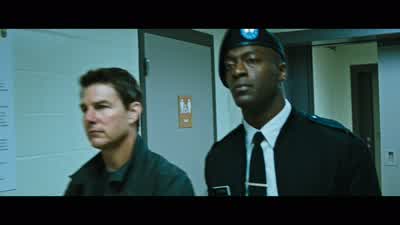 Stand here. - Jack Reacher: Never Go Back