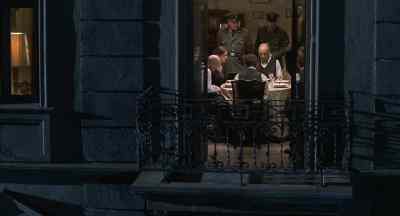 Stand up! - The Pianist