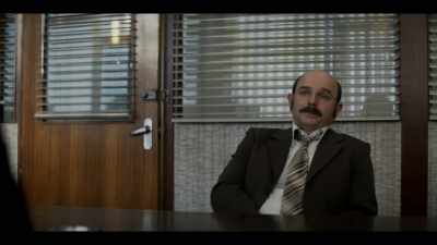 Stand up, that's right. - The Long Shadow