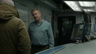 - Stanley, I realize...
- To state the obvious, - Alaska Daily