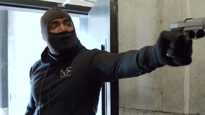 - Start counting. - Come on nigga, let's go. - A Body to Kill For