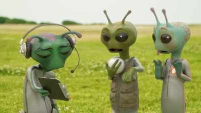 [startled shrieking] - Alien TV