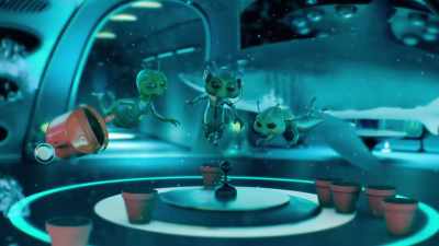 [startled yelps] - Alien TV