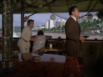 [ STARTS ENGINE ] - Hawaii Five-O