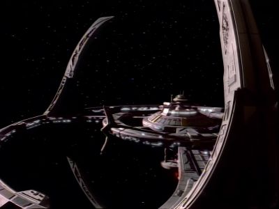 Station log, supplemental. - Star Trek: Deep Space Nine