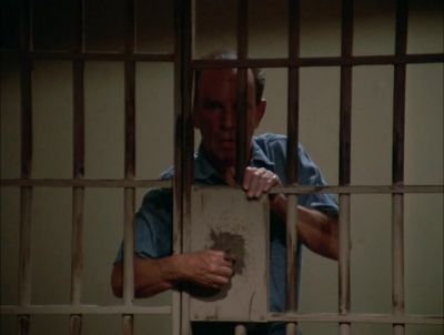 STATION SIX. - Hawaii Five-0
