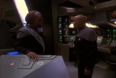 Status report. - Star Trek: Deep Space Nine