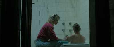 -Stay calm. Stay calm.
-No. - The Caregiver